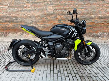 Triumph Trident 660 2024 - 6000km - pari al nuovo