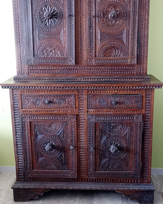 Mobile provenzale in legno.