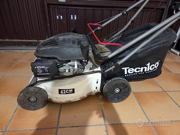 Tagliaerba a scoppio