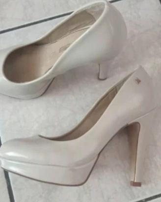 Décolleté color panna