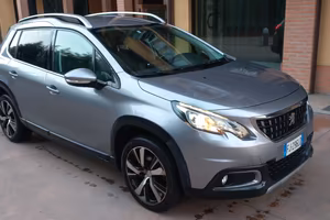 Peugeot 2008 BlueHDi 120 S&S Allure