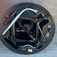 SI VENDE RUOTINO COMPLETO DI KIT