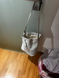 Borsa secchiello in pelle