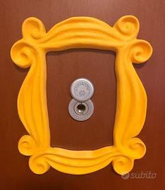 Cornice Friends per spioncino porta