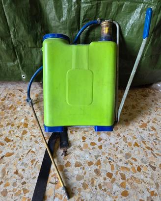 Spruzzatore per piante da orto o giardino