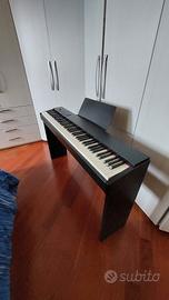 Roland digital piano F20