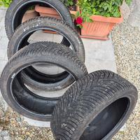 Gomme Invernali Kleber 205 45 R17 