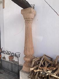 Colonne in pietra arenaria india XVIII sec