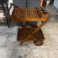 Carrello da piscina in legno