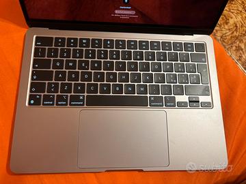 Apple MacBook Air M3 16/256 in garanzia