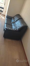 divano letto pelle nera