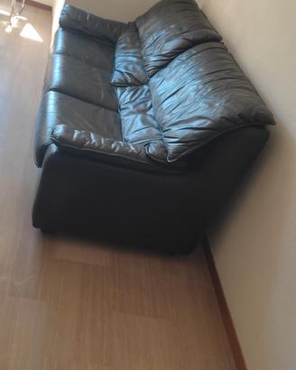 divano letto pelle nera