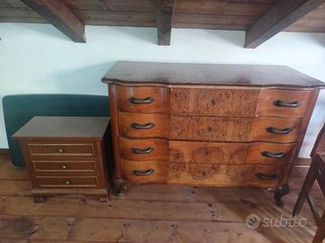 Diversi oggetti per trasloco 