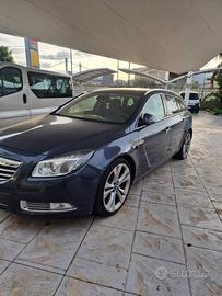 opel insignia  2011