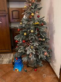 Albero di natale mt 1,90 con addobbi e luci