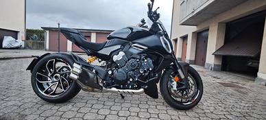 DUCATI DIAVEL V4 2023