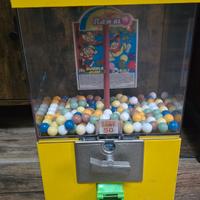 Distributore di Caramelle 