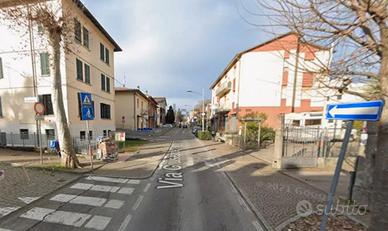 Luminoso trilocale arredato - Medesano