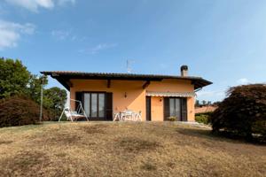 Villa indipendente in zona residenziale