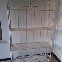 libreria o portafiori stile shabby chic e romatico