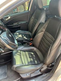 Sedili Alfa Giulietta Quadrifoglio