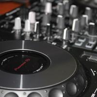 Pioneer DDJ-800 + Flight Case