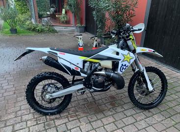 Husquarna 300 3t 2022