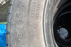 2 gomme 175/65 r15