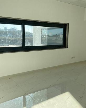Immobile di 750 m² con 5 locali a Carinaro