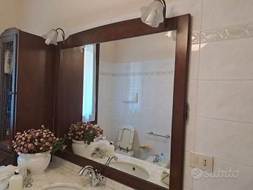 Specchio per bagno classico con lampade sostituibi