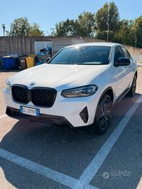 Bmw x4 restailing