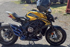 MV Agusta Dragster 800 RR SCS (2023)
