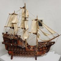 VELIERO IN LEGNO FATTO A MANO 