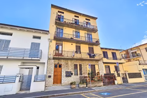 Appartamento di 102 m² con 2 locali a Prato
