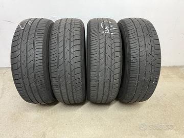 Pneumatici Toyo