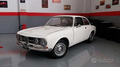 1/18 Alfa Romeo 1750 GTV AutoArt