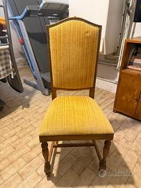 Sedia classica imbottita vintage dorata