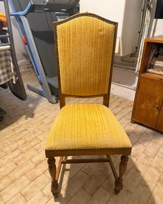 Sedia classica imbottita vintage dorata
