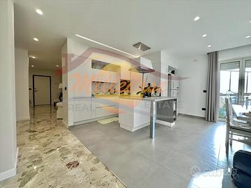 SCALA GRECA, APPARTAMENTO RISTRUTTURATO , TERRAZZO
