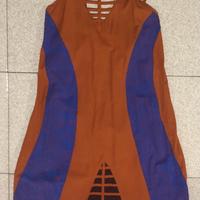 Abito arancio e viola