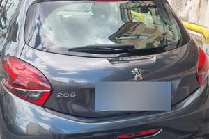 Peugeot 208 2015 