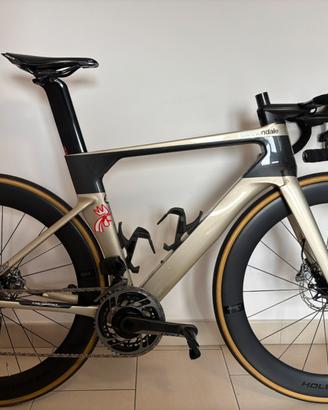 Cannondale systemsix red axs