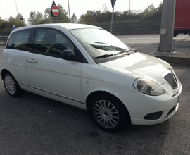 Lancia ypsilon unica 1.2 cc anno 2011