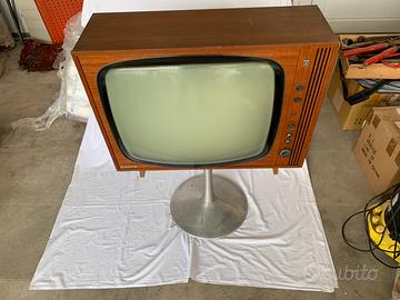 Televisore Grundig anni 70