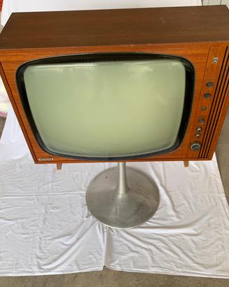 Televisore Grundig anni 70