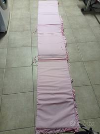 paracolpi imbottito rosa con fettuccia x lettino 