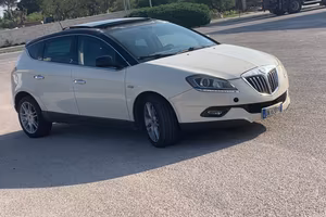 Lancia delta 1.6 120cv oro
