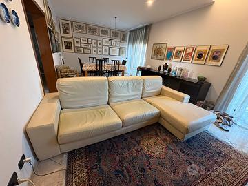 DIVANO  BERLONI IN ECOPELLE 3 POSTI + PENISOLA