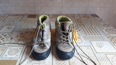 Scarpe da montagna nr. 36 Quechua/Decathlon