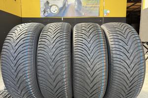 4 Gomme 205/55R17 95V Kleber invernali 85% residui